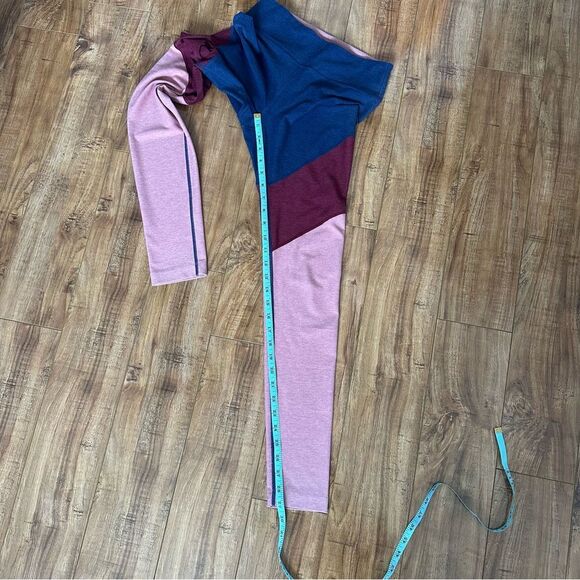 Outdoor Voices Women’s Tri Color Block Leggings Size Small Blue Burgundy Pink - Picture 8 of 8